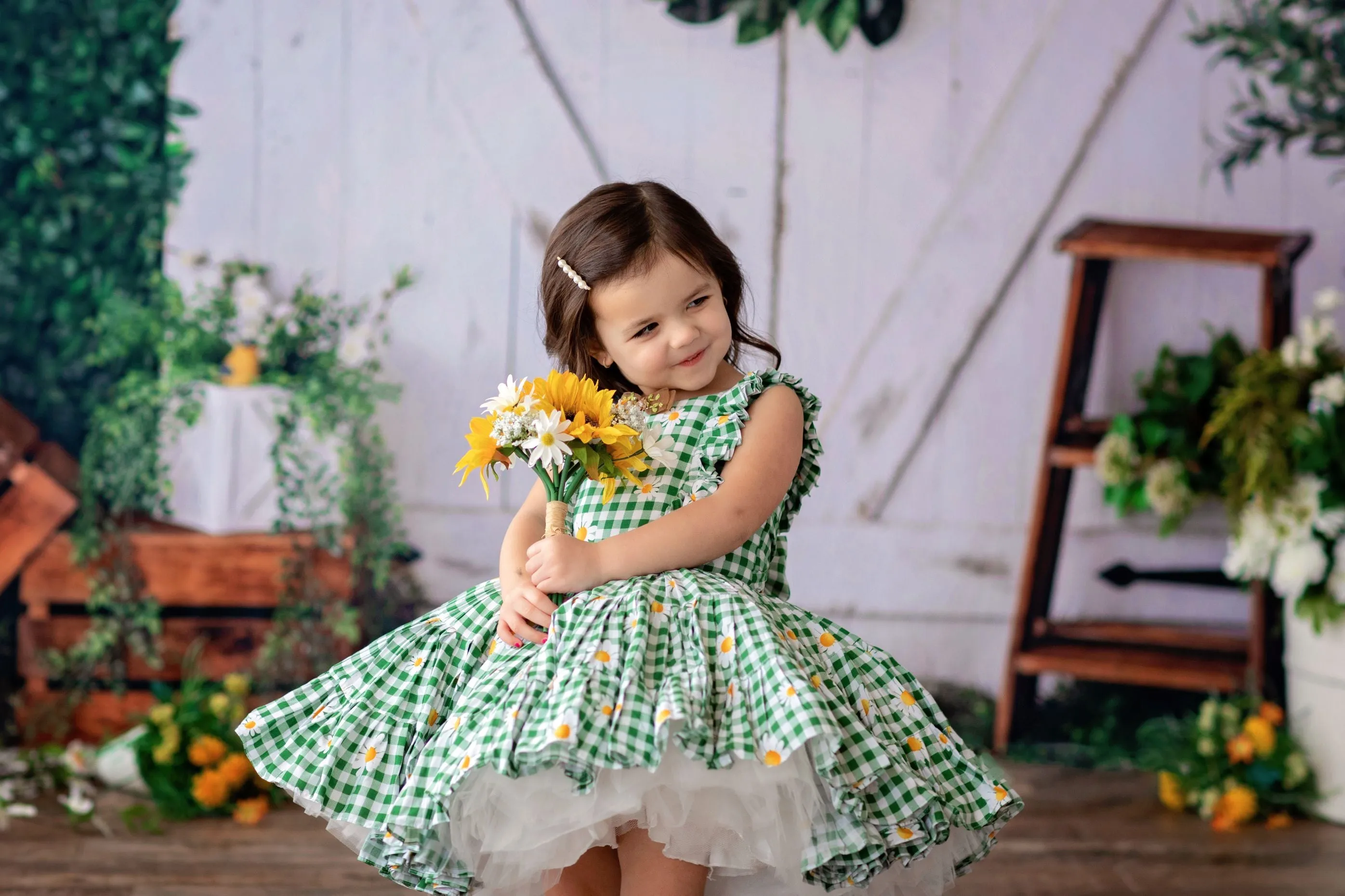 "Blooming Spring in Green" Vintage Petal Ruffles (4 Year-Petite 5 Year)