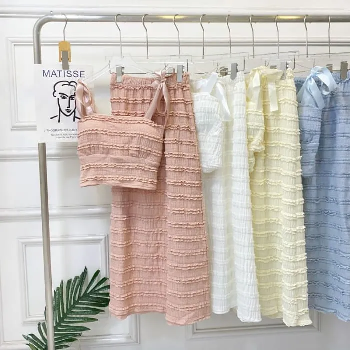 Set: Tie Shoulder Plain Frill Camisole Top   Elastic Waist Maxi A-Line Skirt