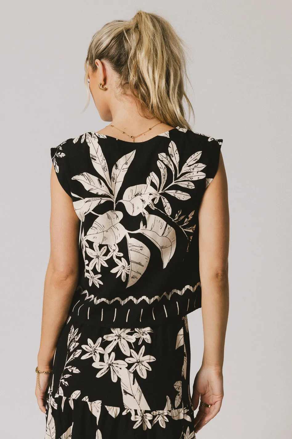 Tikki Abstract Top