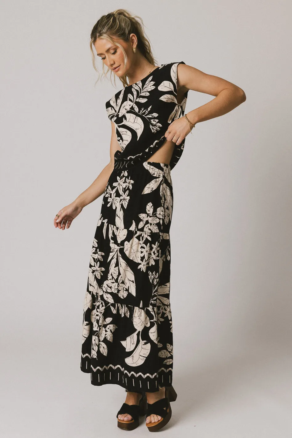 Tikki Abstract Top