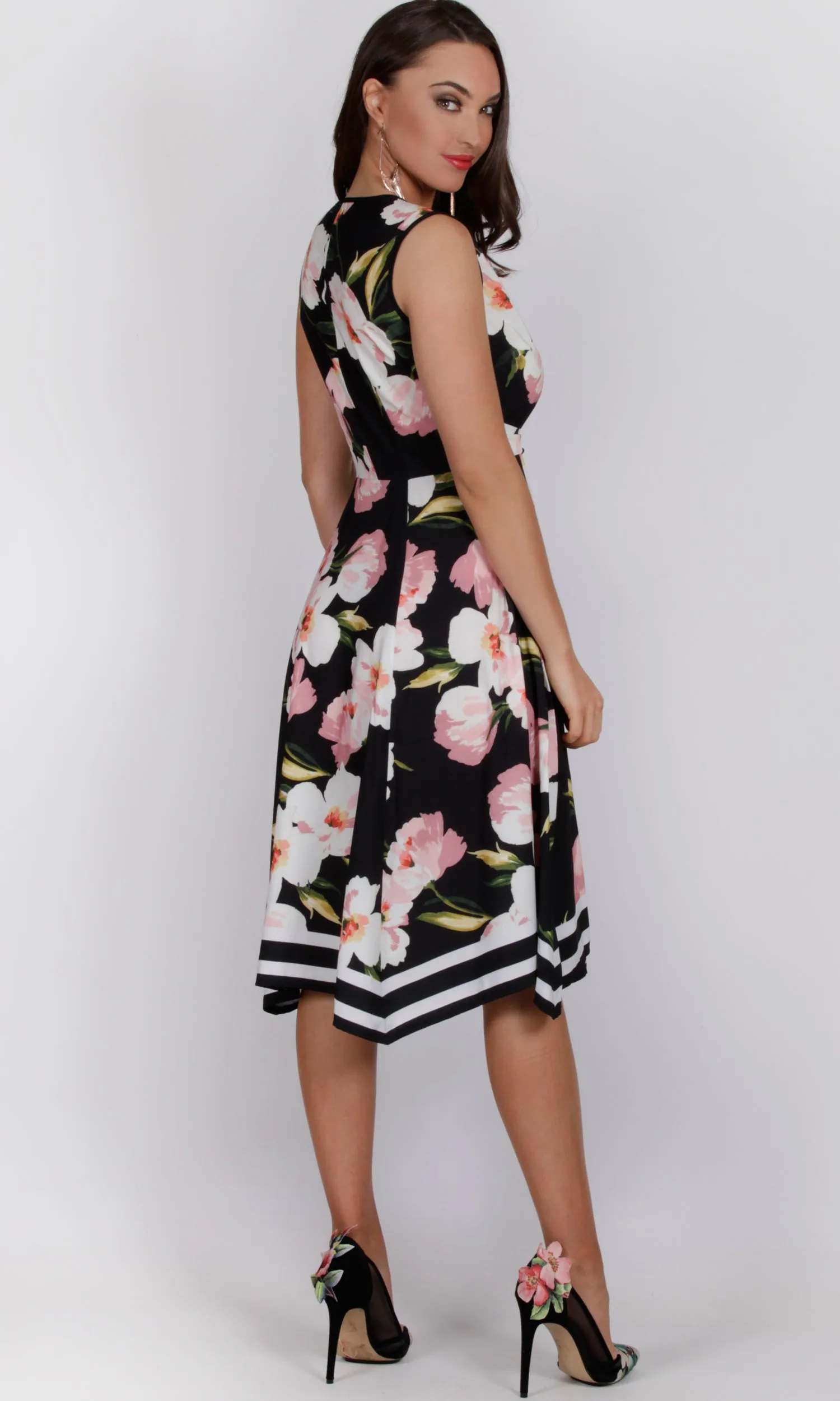 VS7121TB Wrap Floral Dress (Pack)